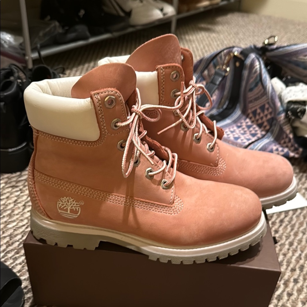 Timberland Women's Pink Boots